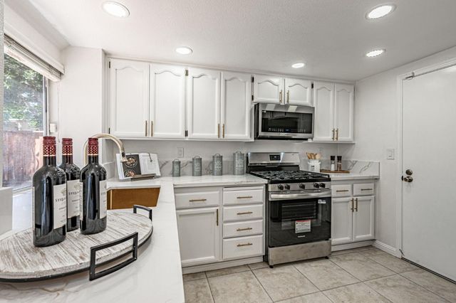 1101 Clifford Lane, Milpitas, CA 95035