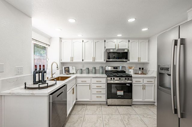 1101 Clifford Lane, Milpitas, CA 95035