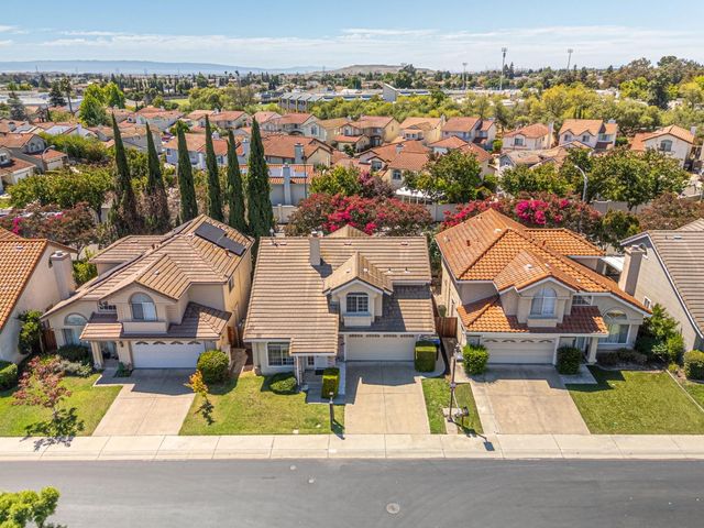 1101 Clifford Lane, Milpitas, CA 95035