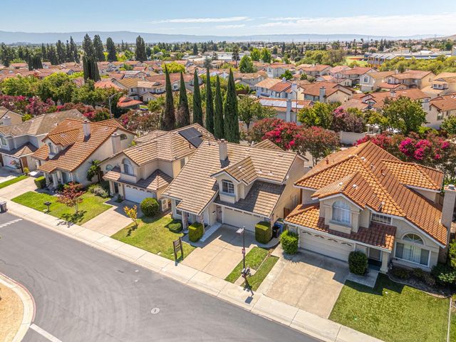1101 Clifford Lane, Milpitas, CA 95035