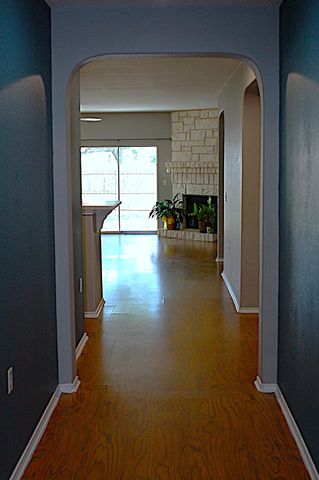 6413 Baythorne DR, Austin, TX 78747