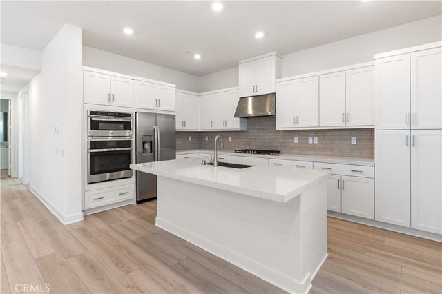 166 Sentosa, Irvine, CA 92618