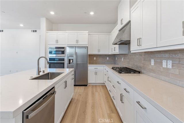 166 Sentosa, Irvine, CA 92618
