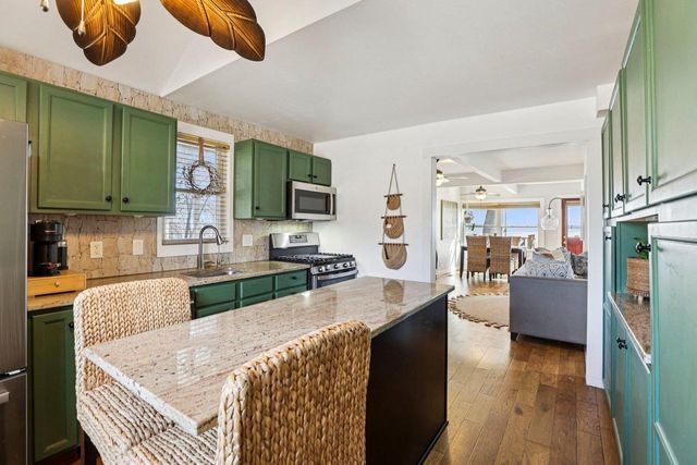 11662 N Lakeview Drive, Edgerton, WI 53534