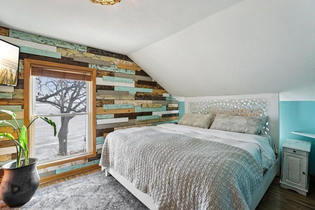 11662 N Lakeview Drive, Edgerton, WI 53534