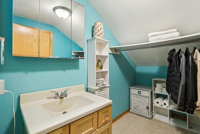 11662 N Lakeview Drive, Edgerton, WI 53534