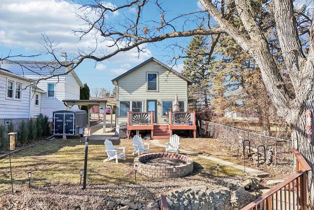 11662 N Lakeview Drive, Edgerton, WI 53534