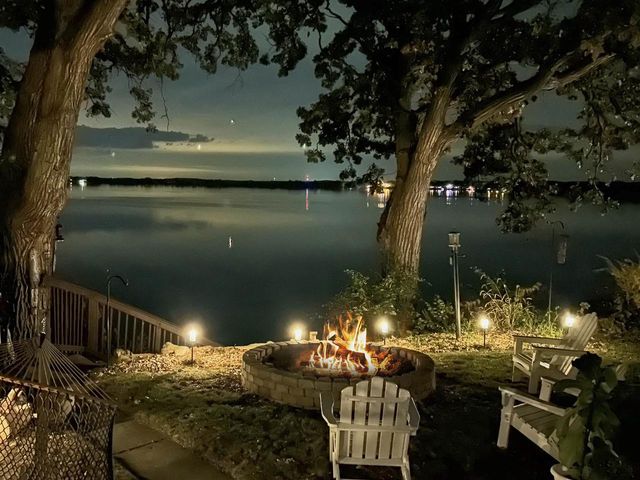 11662 N Lakeview Drive, Edgerton, WI 53534