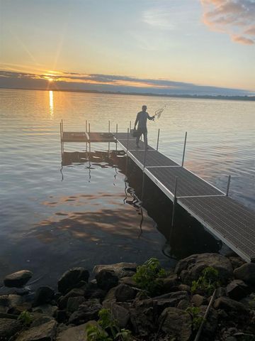 11662 N Lakeview Drive, Edgerton, WI 53534