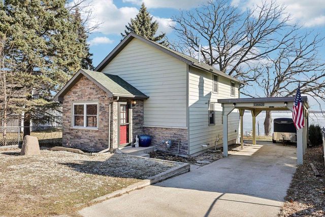 11662 N Lakeview Drive, Edgerton, WI 53534