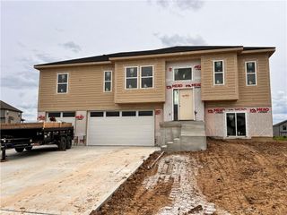 814 W Shawhan Parkway, Lone Jack, MO 64086