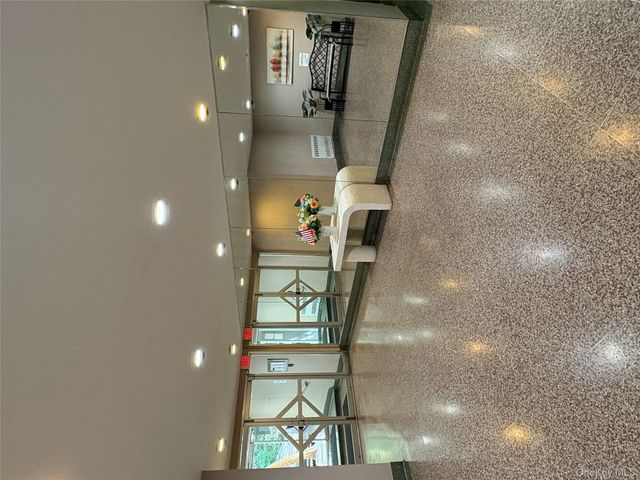 6485 Broadway 2K, Bronx, NY 10471