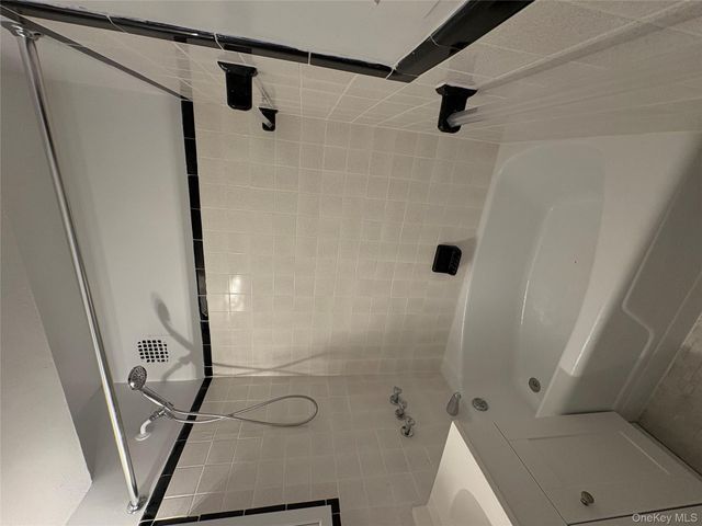 6485 Broadway 2K, Bronx, NY 10471