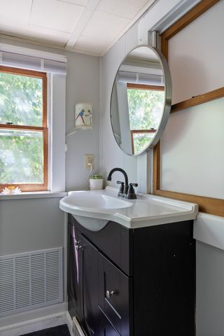 47 Pitkin Street, Burlington, VT 05401