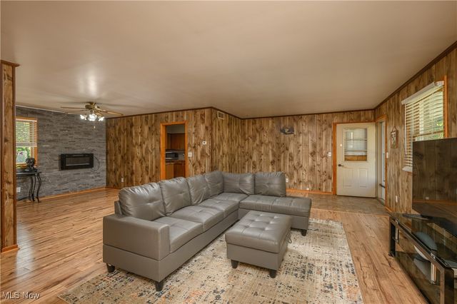 3807 Industry Road, Rootstown, OH 44272