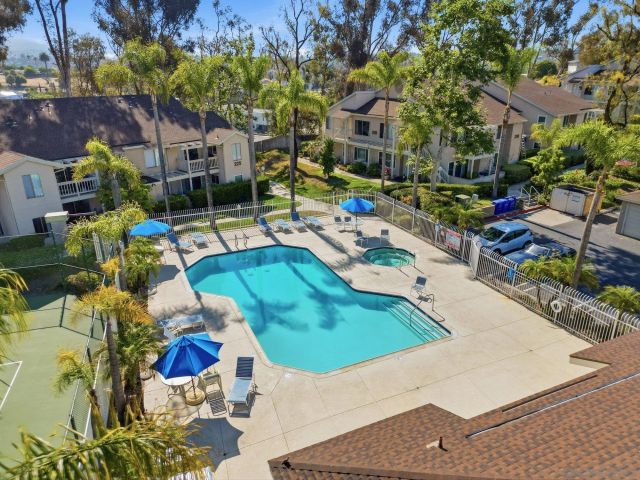 225 Diamond 111, Vista, CA 92083