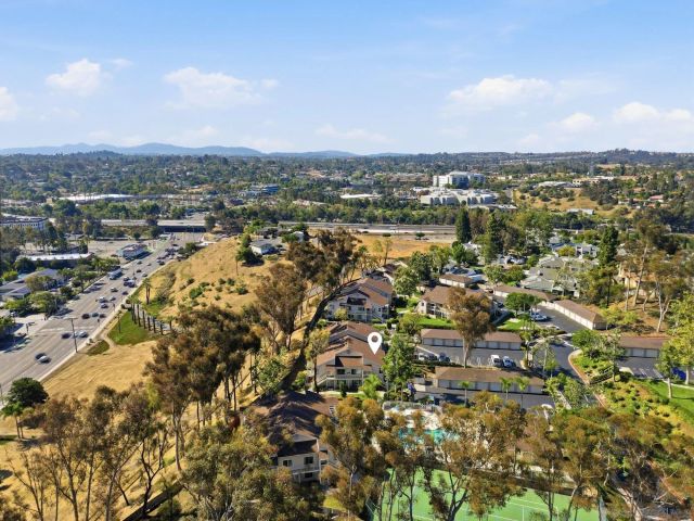 225 Diamond 111, Vista, CA 92083