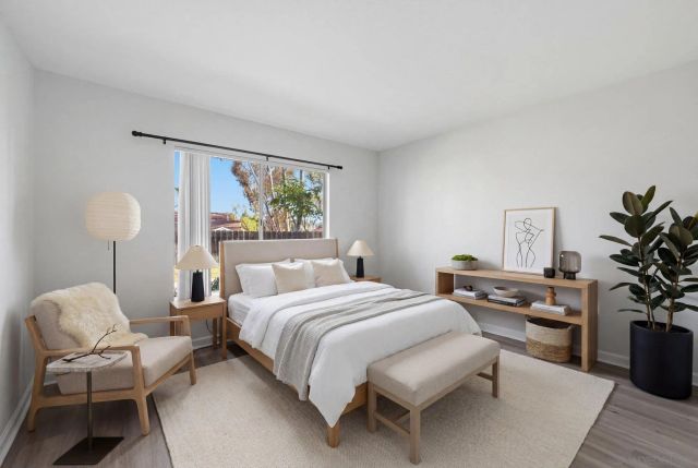225 Diamond 111, Vista, CA 92083