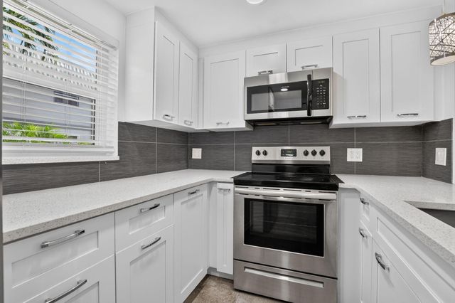 212 Monaco E, Delray Beach, FL 33446