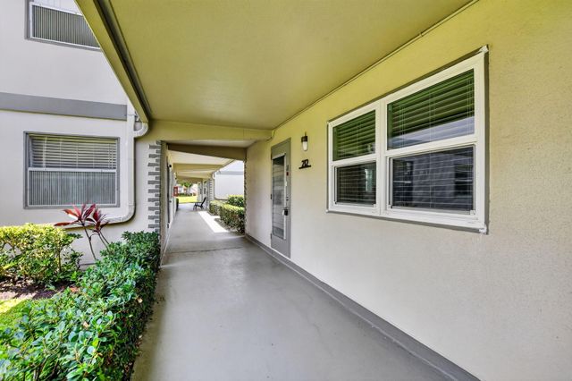 212 Monaco E, Delray Beach, FL 33446