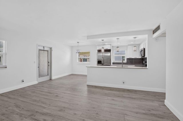 212 Monaco E, Delray Beach, FL 33446