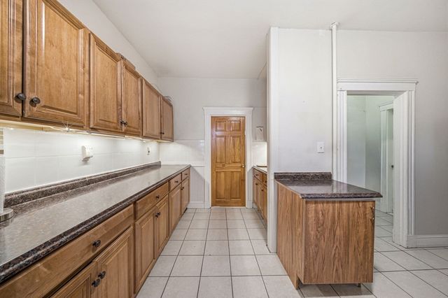 36A St. Paul Street 1, Brookline, MA 02446