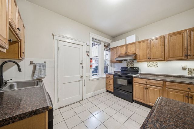 36A St. Paul Street 1, Brookline, MA 02446