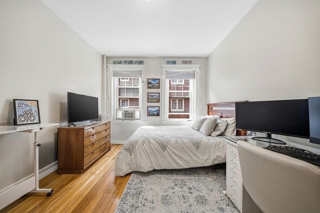 36A St. Paul Street 1, Brookline, MA 02446