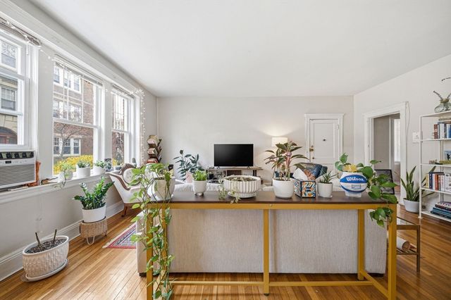 36A St. Paul Street 1, Brookline, MA 02446