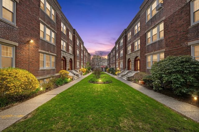 36A St. Paul Street 1, Brookline, MA 02446