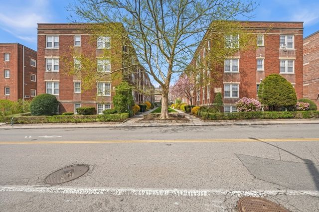 36A St. Paul Street 1, Brookline, MA 02446