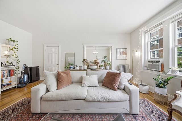 36A St. Paul Street 1, Brookline, MA 02446