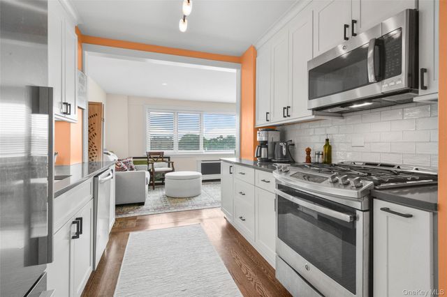 2 Washington Square 5G, Larchmont, NY 10538