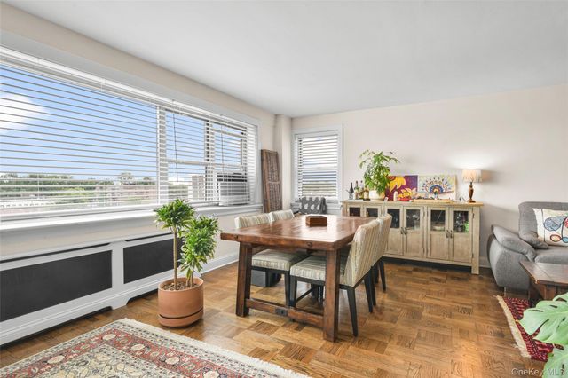 2 Washington Square 5G, Larchmont, NY 10538