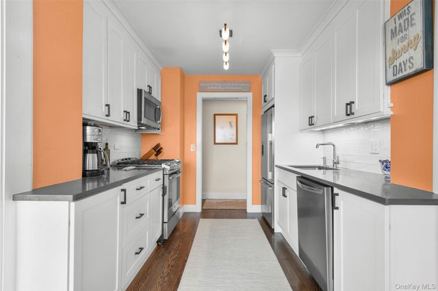 2 Washington Square 5G, Larchmont, NY 10538