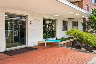 2 Washington Square 5G, Larchmont, NY 10538