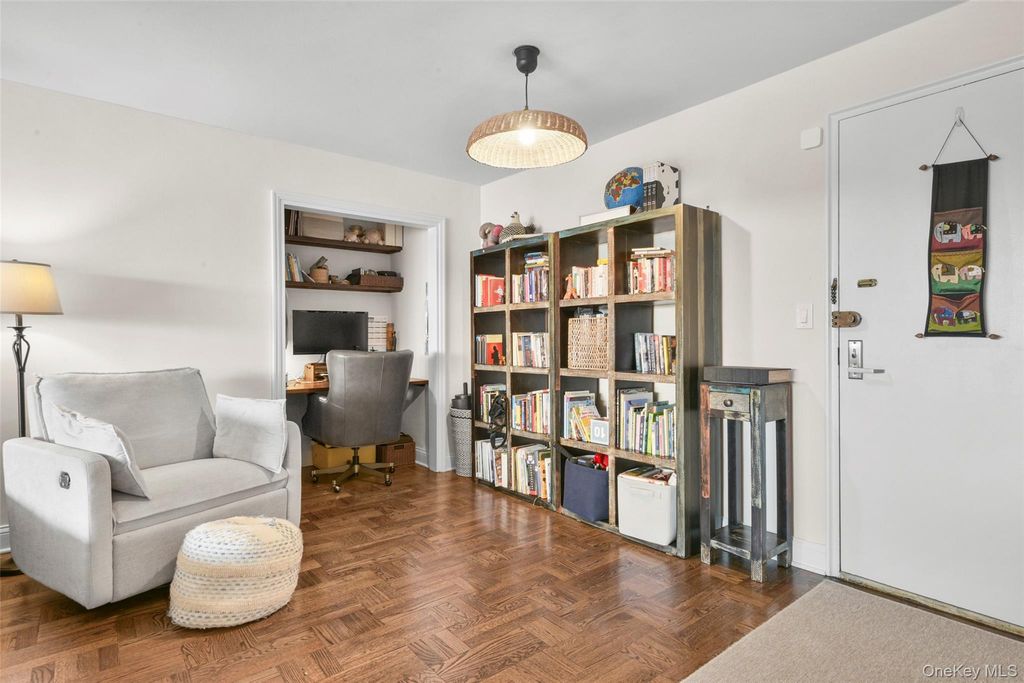 2 Washington Square 5G, Larchmont, NY 10538 — photo 4