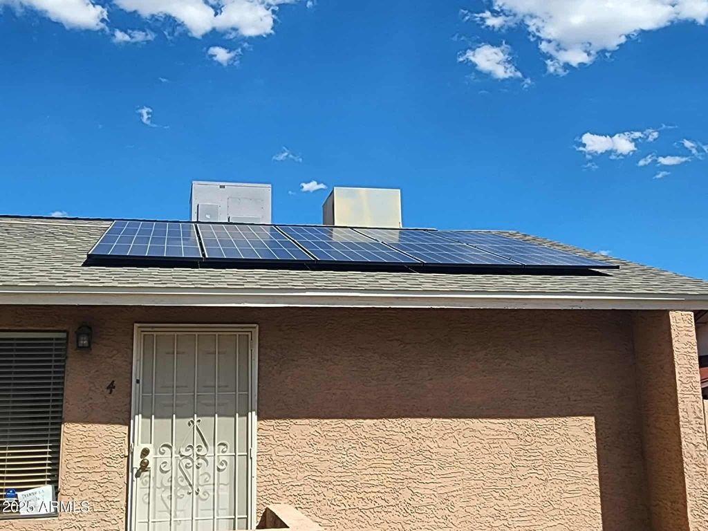 2829 E TRACY Lane 4, Phoenix, AZ 85032