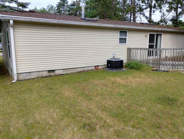 10495 Hunters Trail, Lake, MI 48632