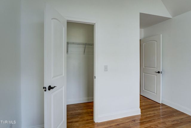 719 Walkers Bend Road, Gray, TN 37615