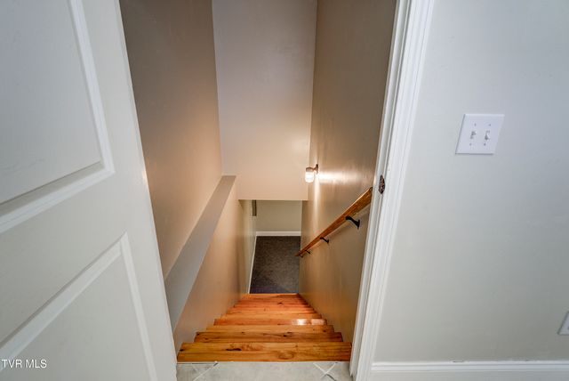 719 Walkers Bend Road, Gray, TN 37615