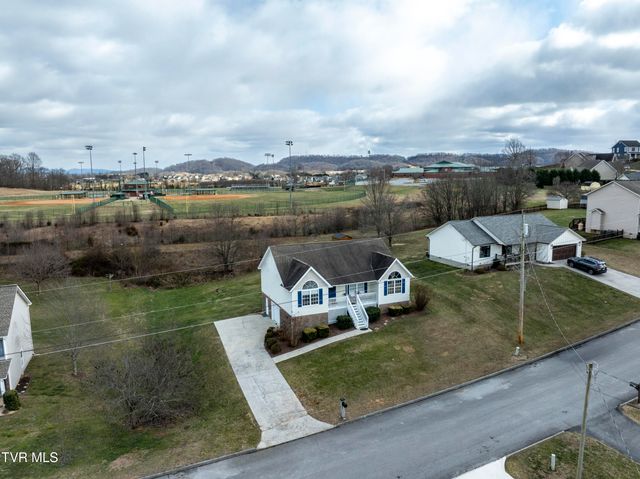 719 Walkers Bend Road, Gray, TN 37615