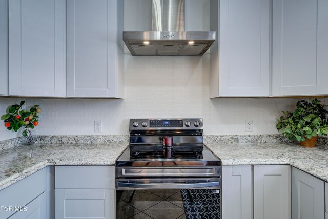 719 Walkers Bend Road, Gray, TN 37615