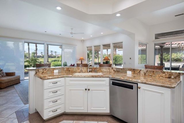 903 Red Arrow Trail, Palm Desert, CA 92211