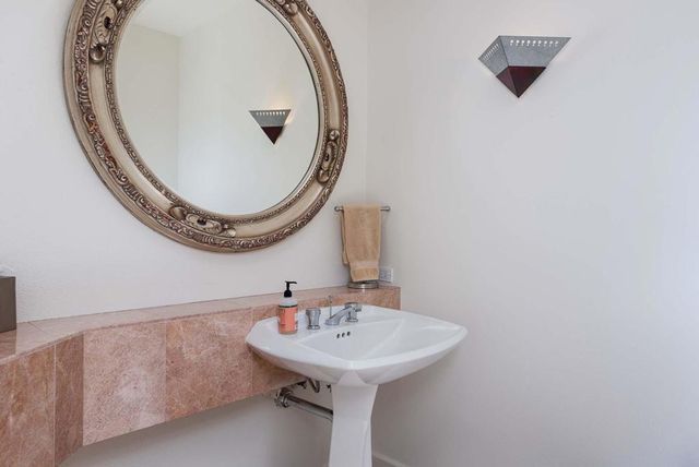 903 Red Arrow Trail, Palm Desert, CA 92211