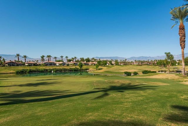 903 Red Arrow Trail, Palm Desert, CA 92211