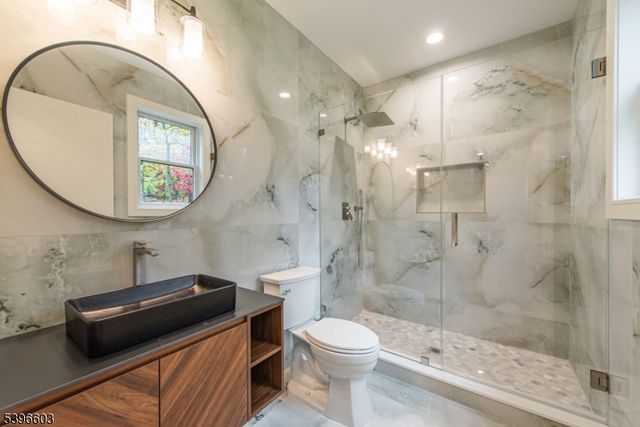 24 Cliffside Dr, Livingston Twp., NJ 07039