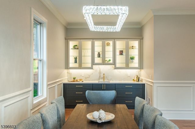 24 Cliffside Dr, Livingston Twp., NJ 07039