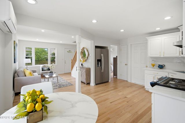 75 Franklin Avenue, Hazlet, NJ 07734