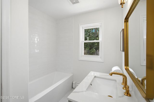 75 Franklin Avenue, Hazlet, NJ 07734